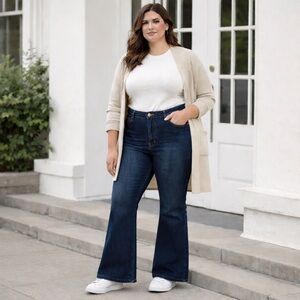 GAP ’70s Flare High Rise Jeans – Dark Wash